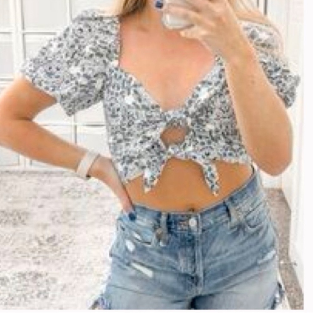 NWOT INTERMIX Janella Knotted Linen-blend Crop Top In Multi Size 4